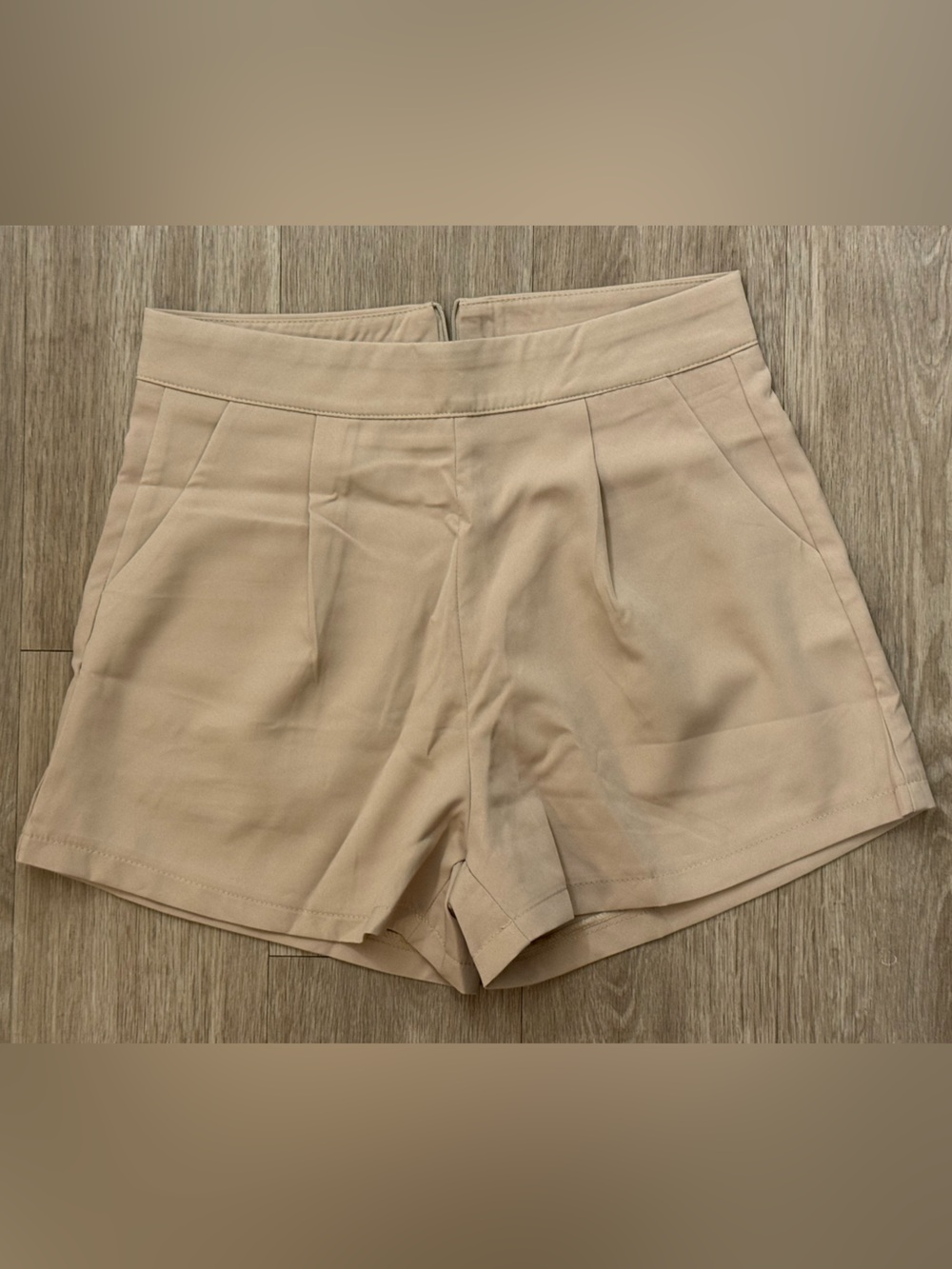 SHEIN Beige High-Waist Tailored Women's Shorts